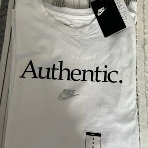 Mens small Nike shirt Never worn